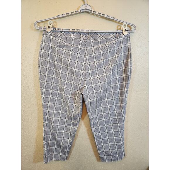 Ava & Viv Women's Gray Plaid High Rise Stretch Ankle Tapered Pants Size 22 - Picture 2 of 8